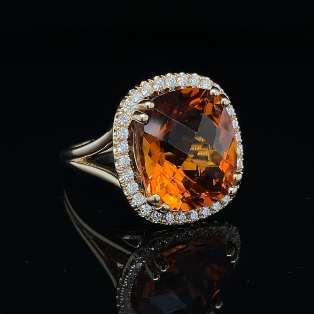10 CT TOP QUALITY CITRINE WITH IDEAL CUT ACCENT DIAMONDS SET IN A 14 KARAT YELLOW GOLD RING AT - Regard Jewelry