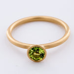 Load image into Gallery viewer, 18K Matte Yellow Gold Yumdrop Ring with Fine Quality Round Peridot by Kimberly Collins Colored Gems - Regard Jewelry
