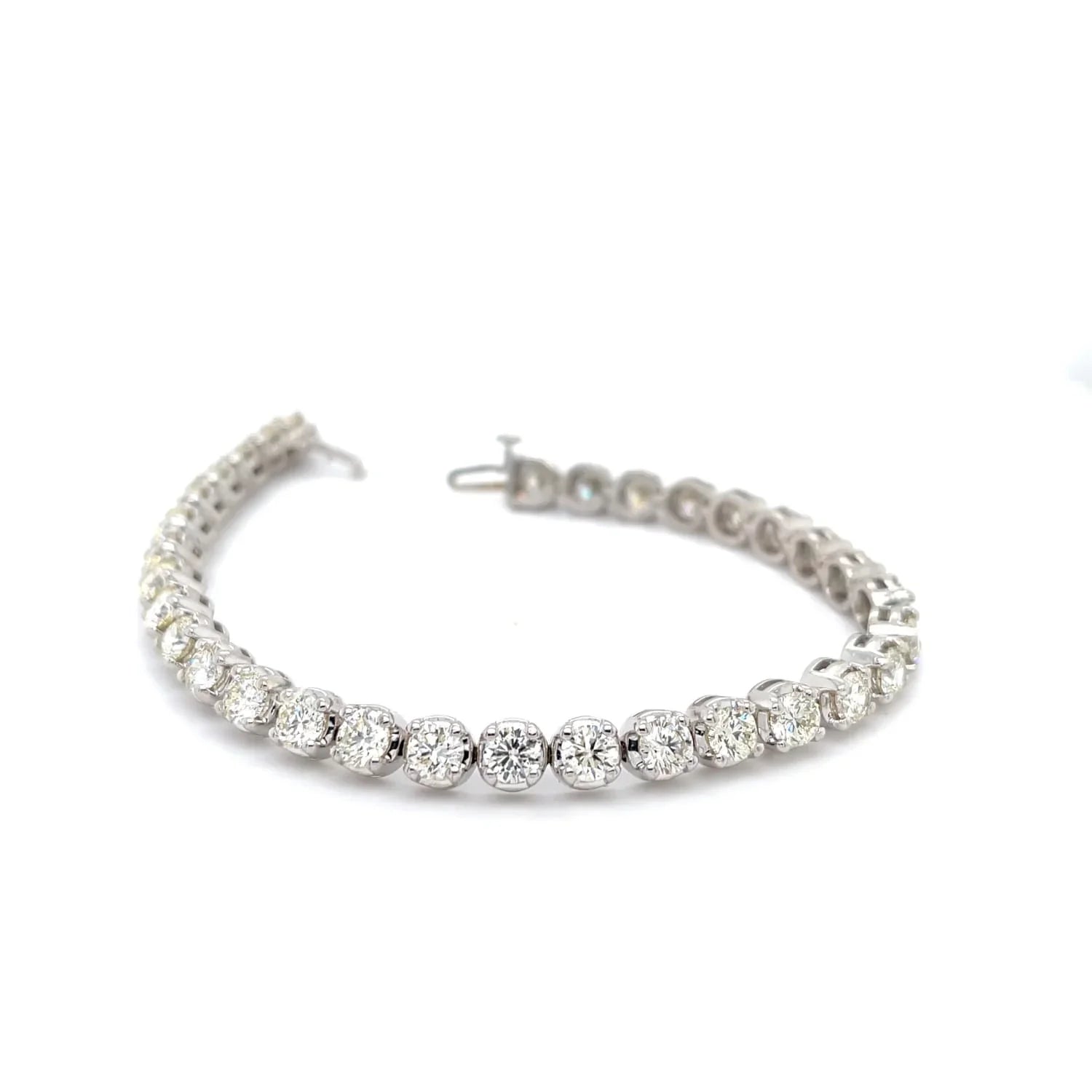 Natural Diamond Bracelets at Regard Jewelry in Austin, Texas | Regard Jewelry