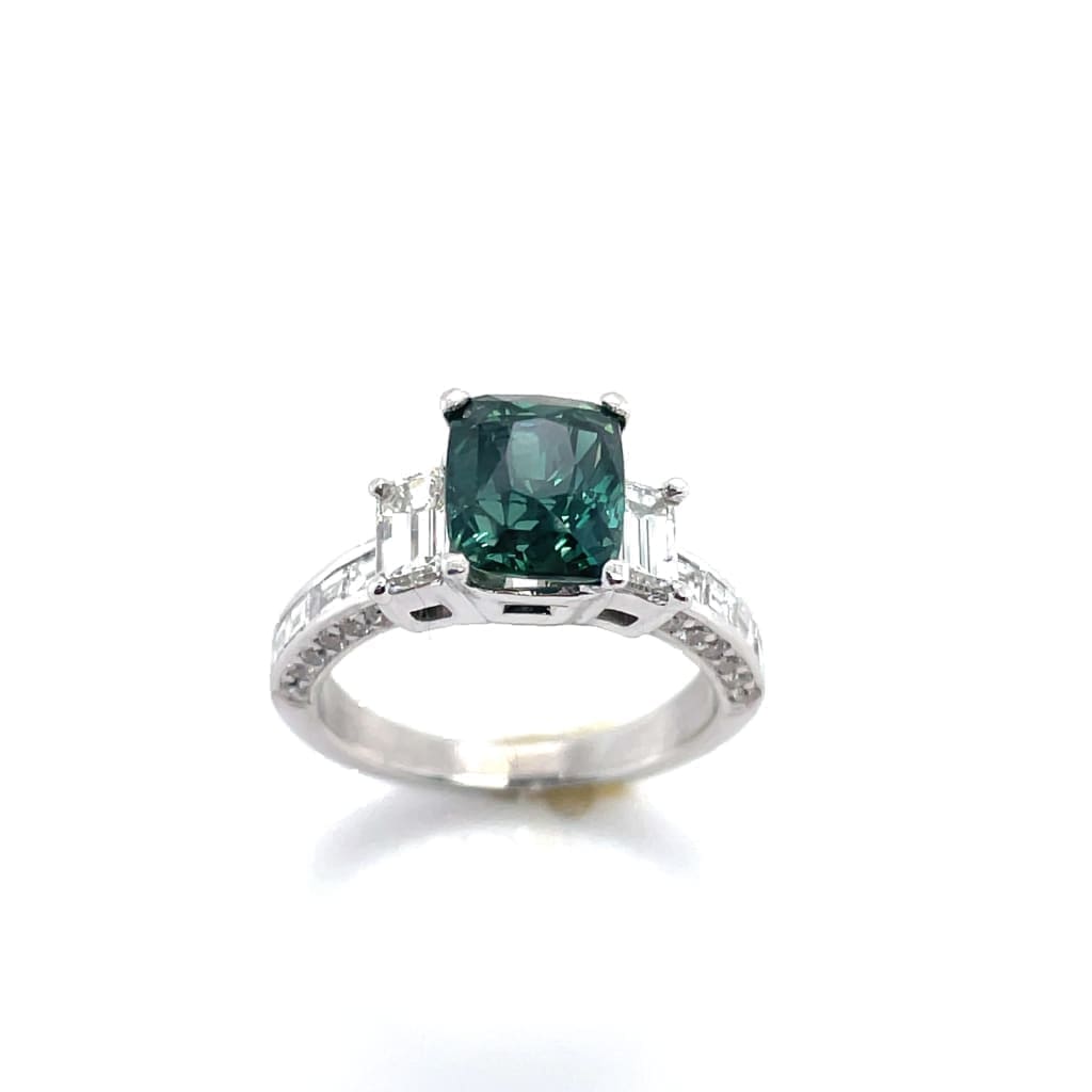 2.61 GREEN SAPPHIRE SET IN 14K WHITE GOLD RING & DIAMONDS IN AUSTIN, TX. - Regard Jewelry