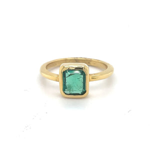 Estate Emerald Set in 14k Yellow Gold Bezel Ring at Regard Jewelry in Austin, Texas - Regard Jewelry