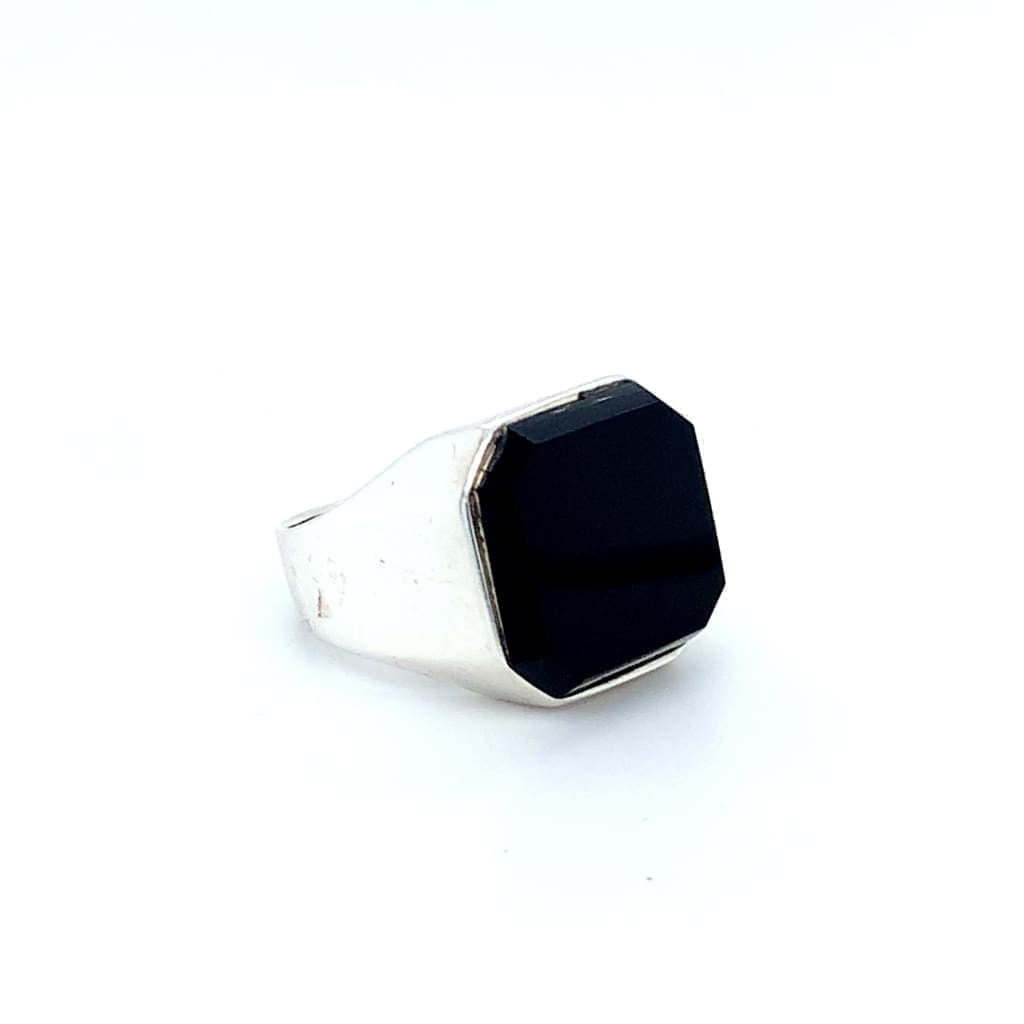 ONYX SYLVER STONE RING FOR MEN AT REGARD JEWELRY IN AUSTIN, TX. - Regard Jewelry